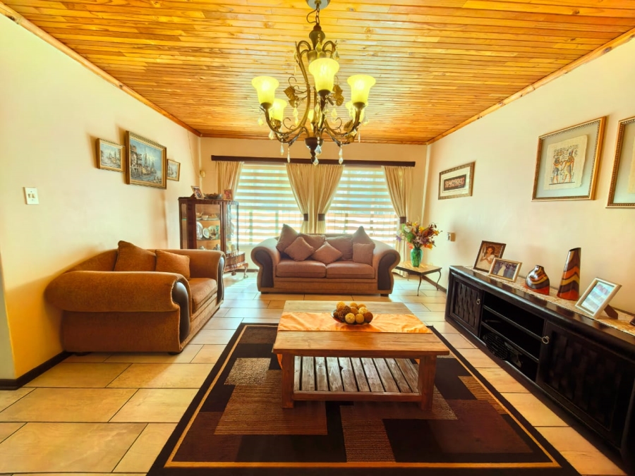 3 Bedroom Property for Sale in Vaalpark Free State
